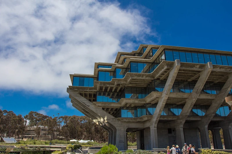 Universidades de California - UCSD